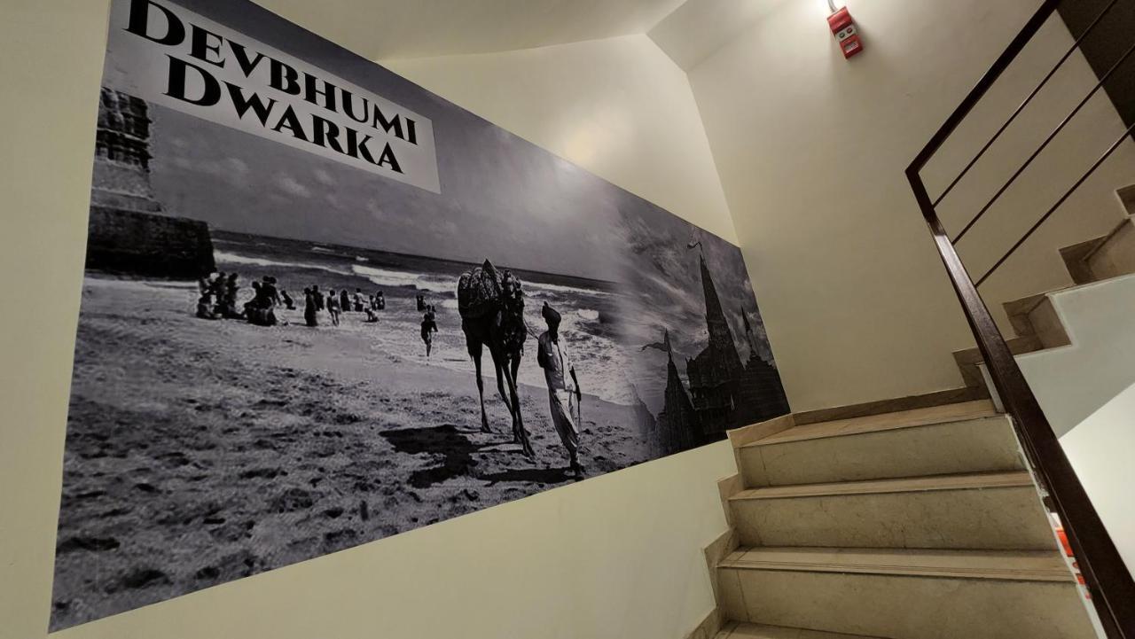 Hotel Nova Pride Rajkot Buitenkant foto